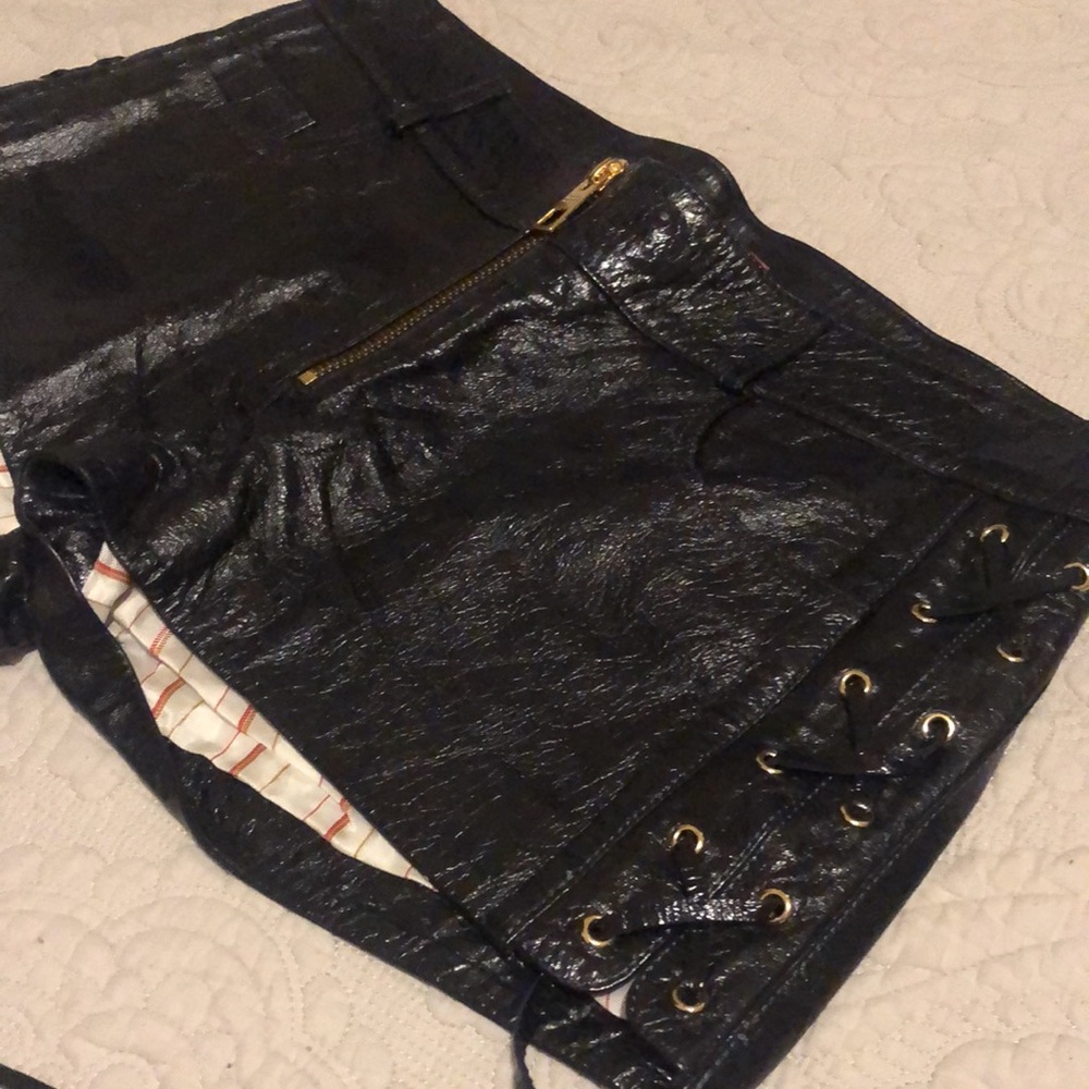 NWT- 100% Real Leather Tie Up Shorts 12 by Hilfiger Collection Retail $690